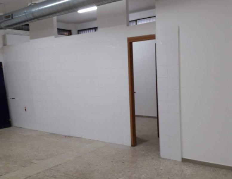 locale commerciale in affitto a Roma