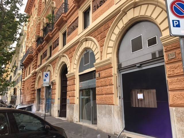locale commerciale in affitto a Roma in zona Salario