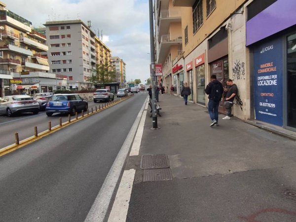 negozio in affitto a Roma in zona Trieste