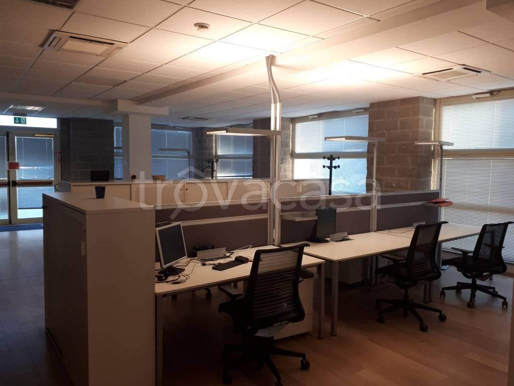 locale di sgombero in affitto a Roma