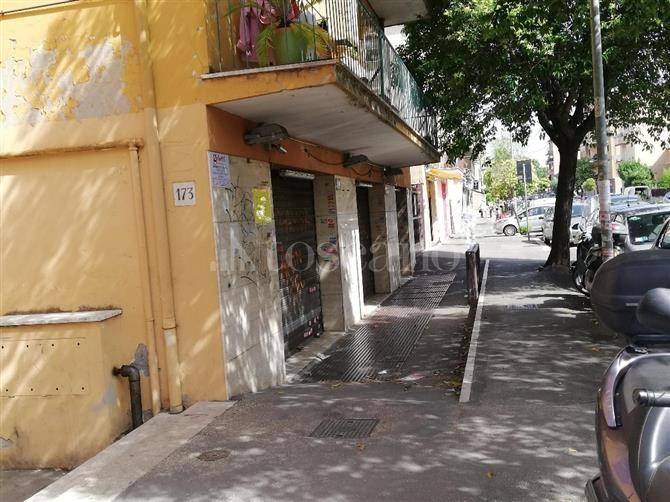 negozio in affitto a Roma in zona Alessandrino