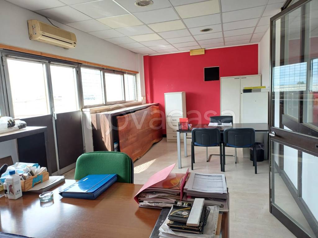 ufficio in affitto a Roma in zona Torre Angela
