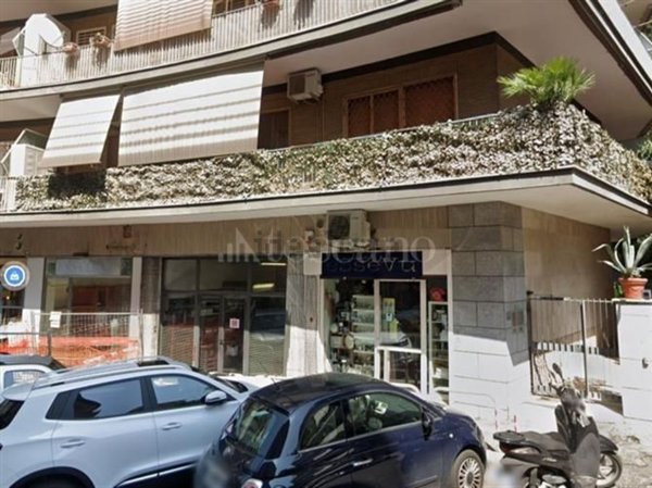 locale commerciale in affitto a Roma in zona Tor di Quinto