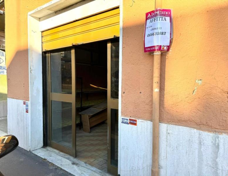 negozio in affitto a Roma