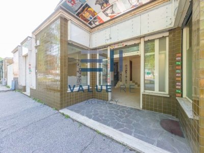 negozio in affitto a Roma in zona San Basilio