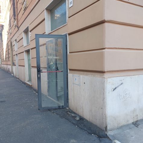 negozio in affitto a Roma in zona Trionfale