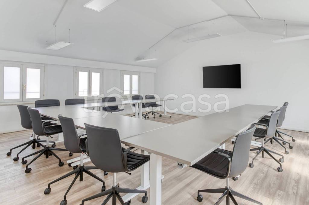 ufficio in affitto a Roma in zona Torrino