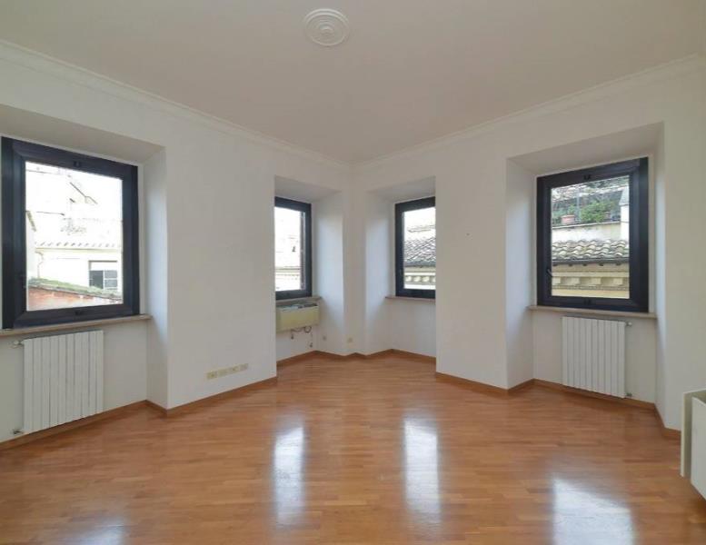appartamento in affitto a Roma in zona Parione/Sant'Eustachio