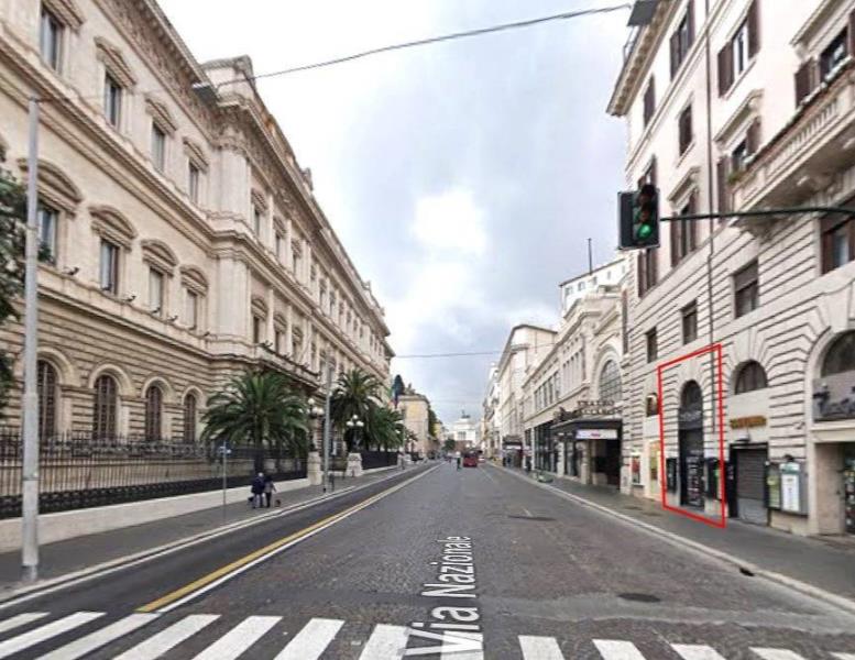 locale commerciale in affitto a Roma in zona Rione Monti/Campitelli
