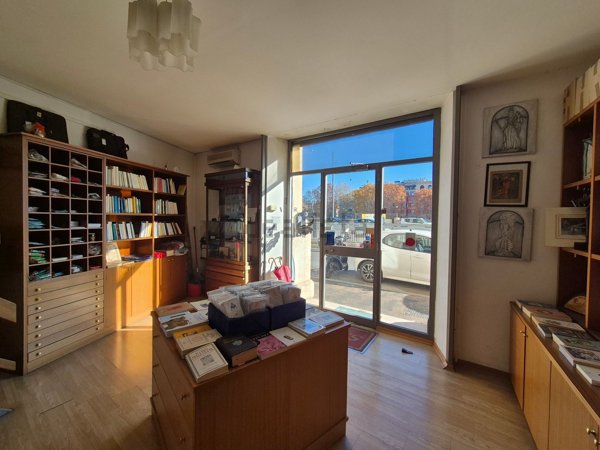 locale commerciale in affitto a Roma in zona Rione Prati