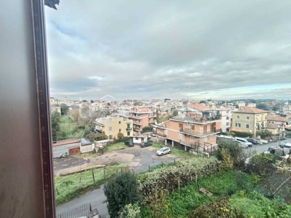 appartamento in affitto a Roma in zona Tomba di Nerone