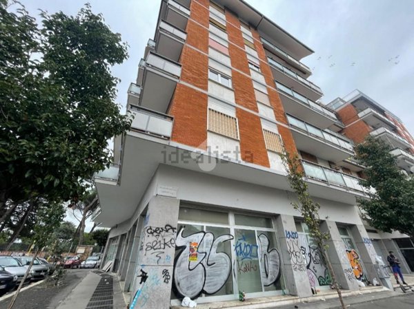 locale commerciale in affitto a Roma in zona Aurelio