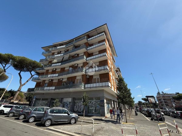 locale commerciale in affitto a Roma in zona Aurelio