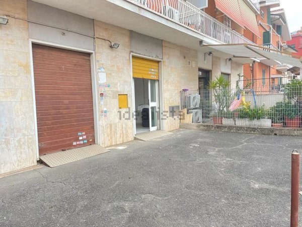 locale commerciale in affitto a Roma in zona Fidene