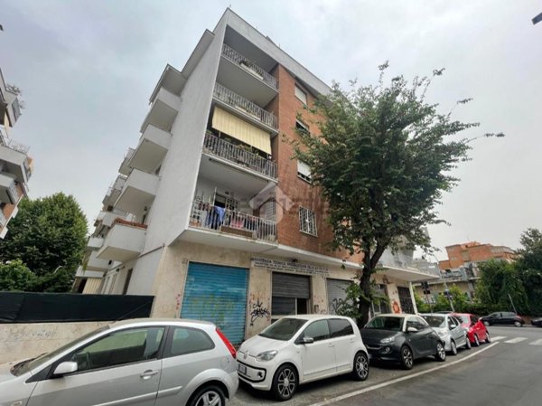 locale commerciale in affitto a Roma in zona Monte Sacro/Talenti