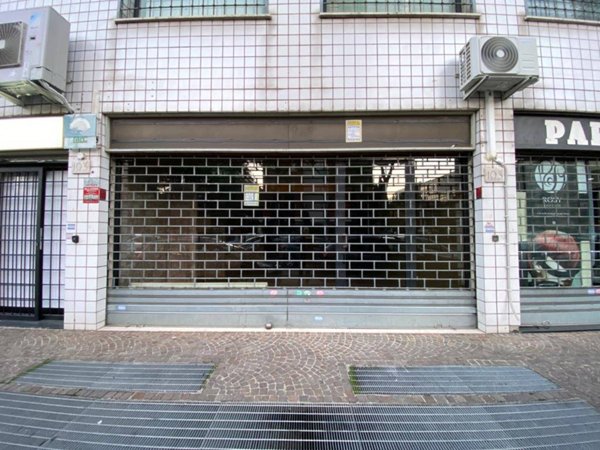 negozio in affitto a Roma in zona Collatino