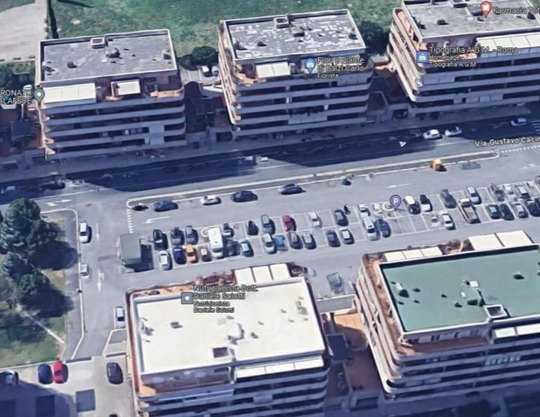 negozio in affitto a Roma