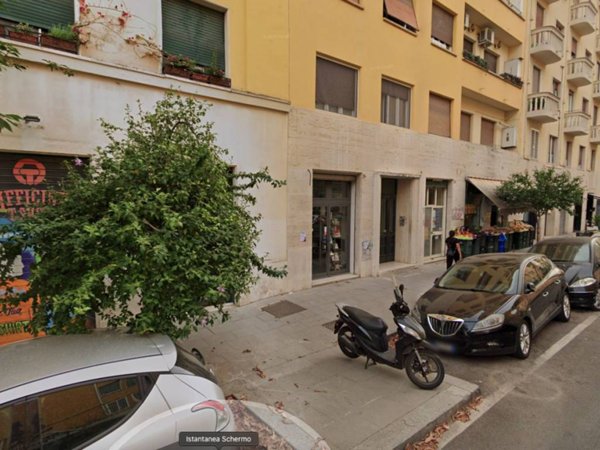 negozio in affitto a Roma
