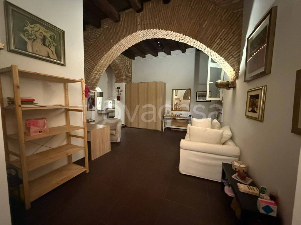 appartamento in affitto a Roma in zona Parione/Sant'Eustachio