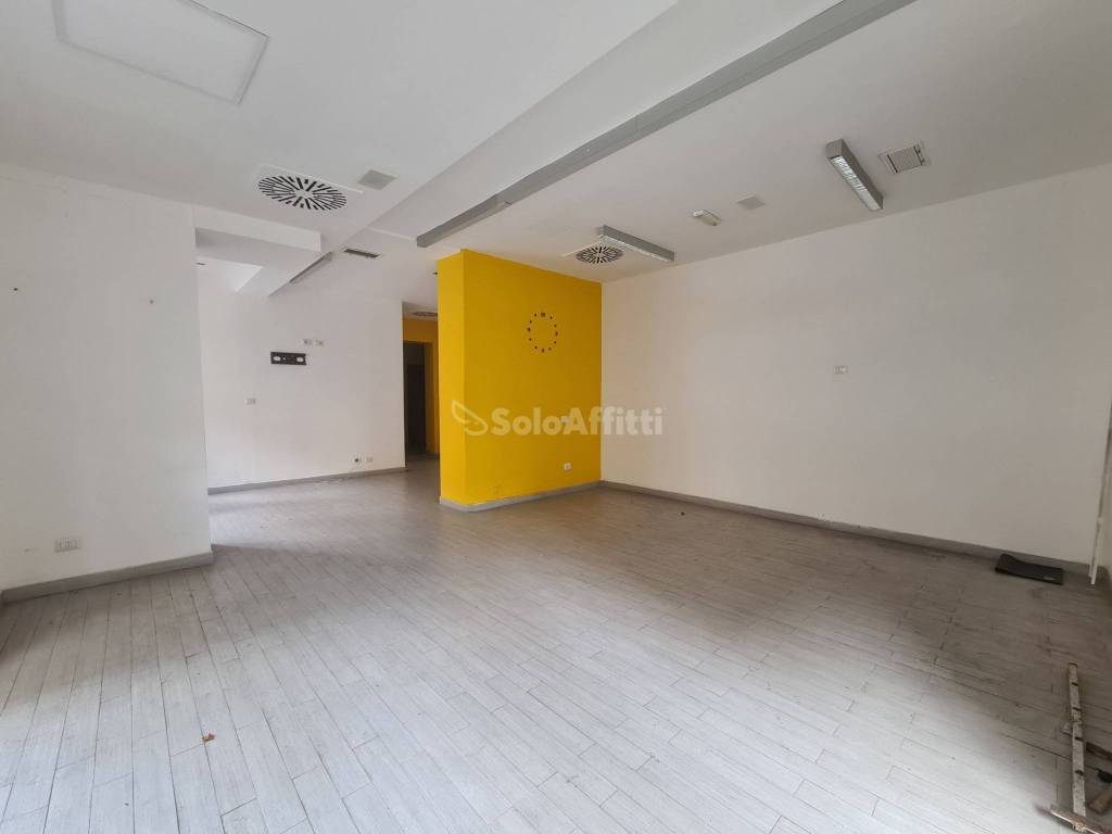 ufficio in affitto a Roma in zona Tuscolano