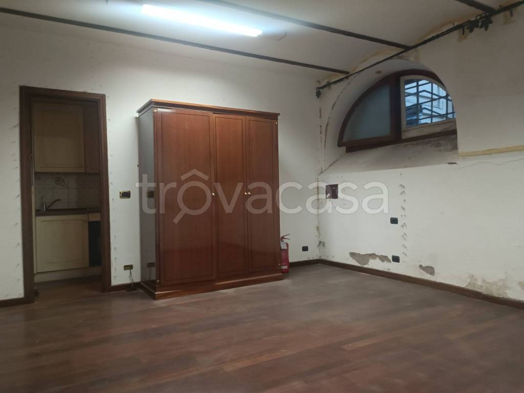 locale commerciale in affitto a Roma in zona Campo Marzio
