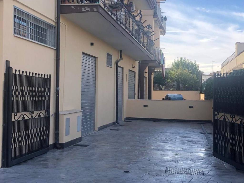 trivano in affitto a Roma in zona Finocchio