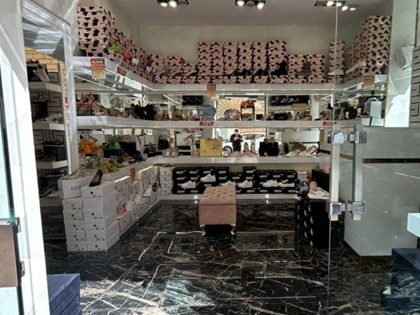 negozio in affitto a Roma in zona Rione Prati