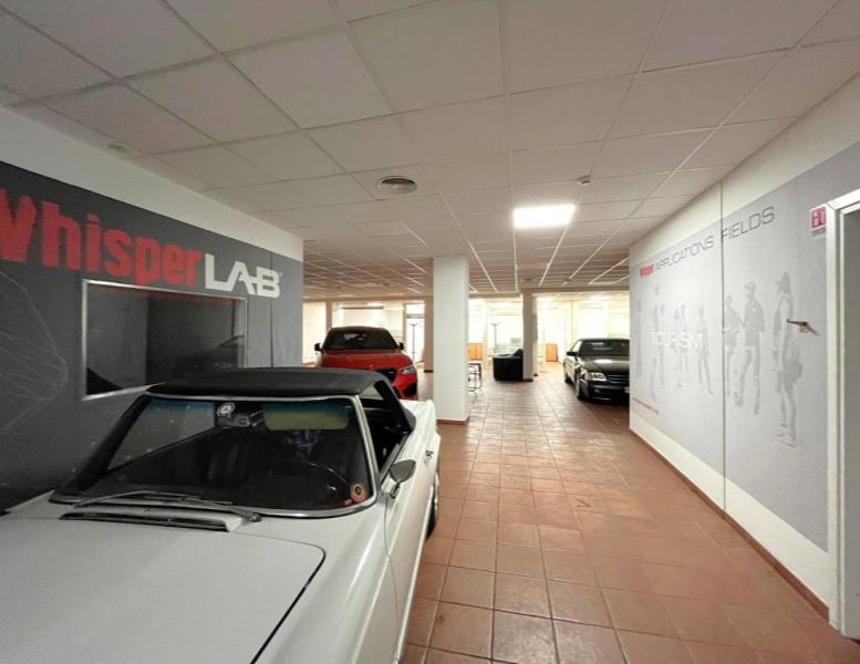 locale commerciale in affitto a Roma