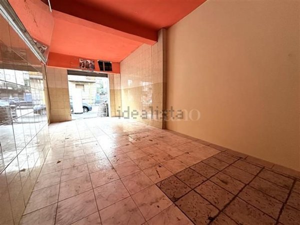 locale commerciale in affitto a Roma in zona Portuense