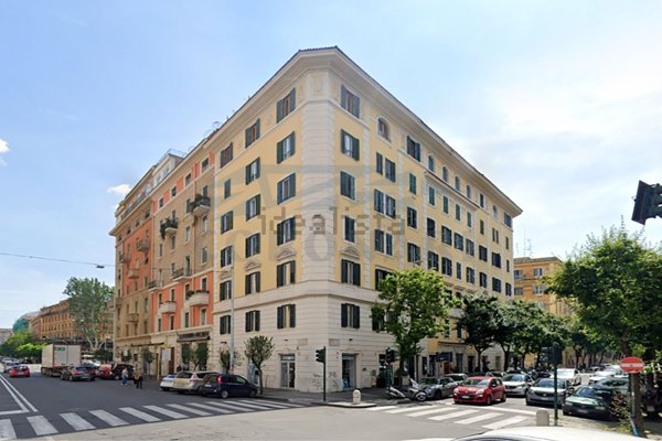 locale commerciale in affitto a Roma in zona Trionfale