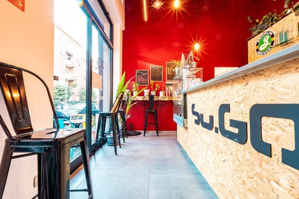 negozio in affitto a Roma in zona Appio Latino