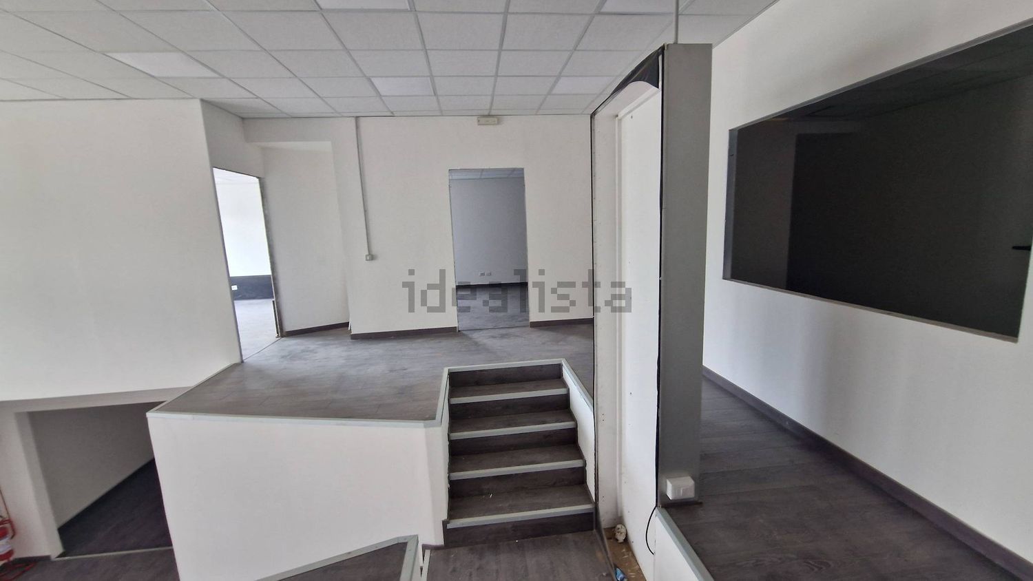 capannone in affitto a Roma in zona Torre Angela