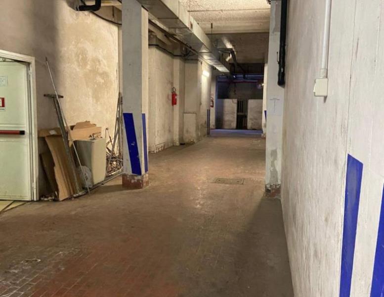 locale di sgombero in affitto a Roma in zona Gianicolense