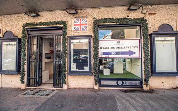 locale commerciale in affitto a Roma