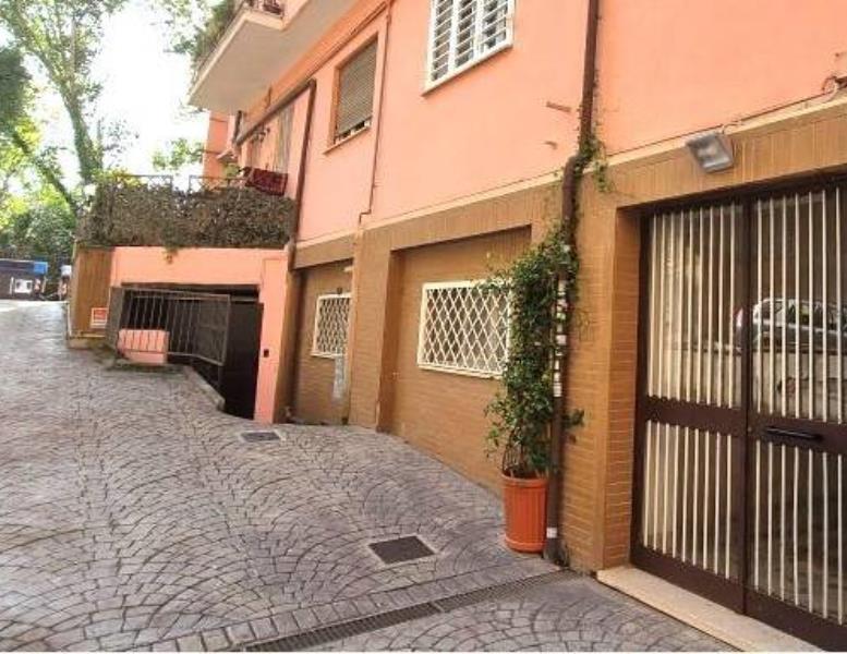 ufficio in affitto a Roma in zona Ardeatino