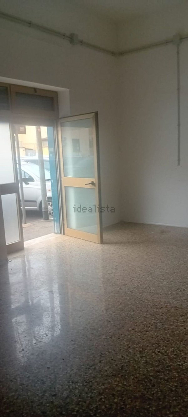 locale commerciale in affitto a Roma in zona Alessandrino