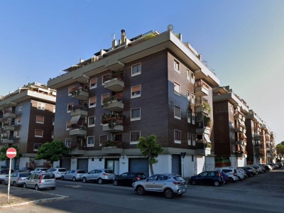 negozio in affitto a Roma in zona Ostia