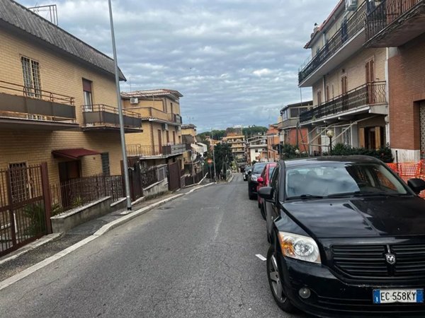 locale commerciale in affitto a Roma in zona Labaro