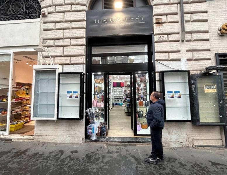 negozio in affitto a Roma in zona Rione Monti/Campitelli