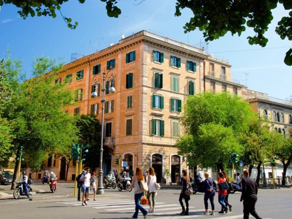 intera palazzina in affitto a Roma