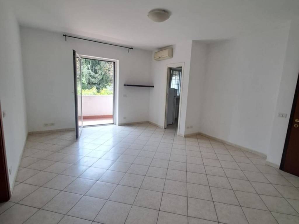 appartamento in affitto a Roma in zona Appio Claudio
