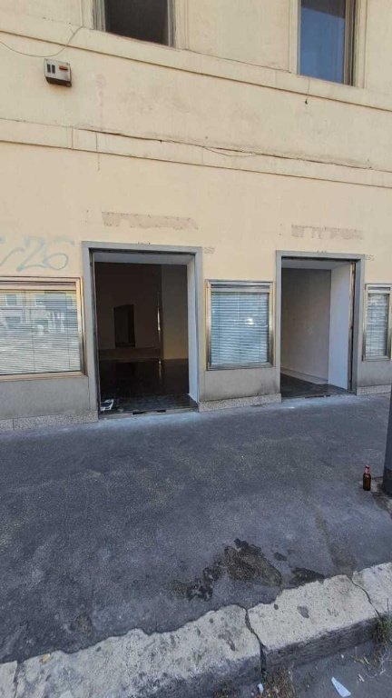 negozio in affitto a Roma