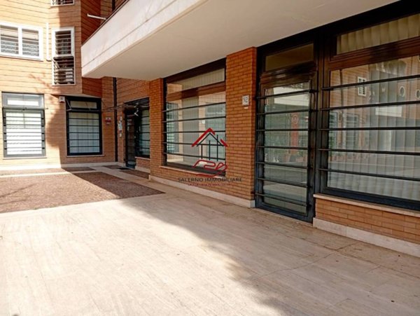 negozio in affitto a Roma in zona Torrino