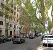 negozio in affitto a Roma in zona Rione Monti/Campitelli