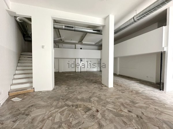 locale commerciale in affitto a Roma in zona Gianicolense