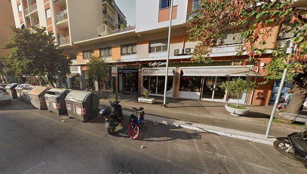 negozio in affitto a Roma in zona Cinecittà