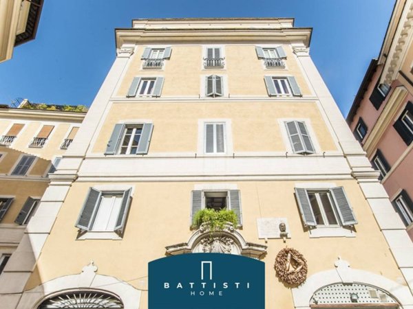 appartamento in affitto a Roma in zona Trevi-Colonna