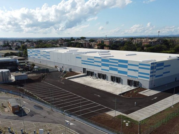 locale commerciale in affitto a Roma in zona Casal Monastero