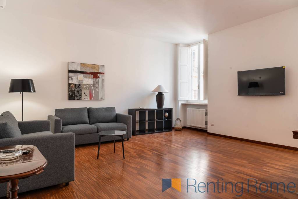 appartamento in affitto a Roma in zona Trevi-Colonna