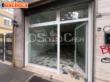 locale commerciale in affitto a Roma in zona Appio Claudio